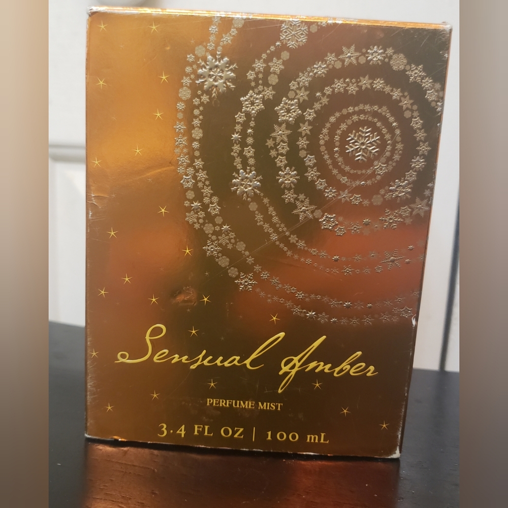 Bath & Body Works Sensual Amber
Retired NWOB